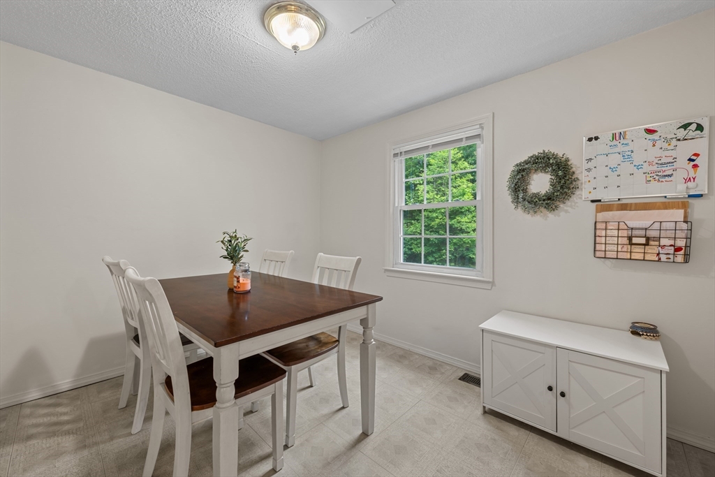 607-609 Flat Hill Road Lunenburg, MA 01462 - Photo 19 of 42