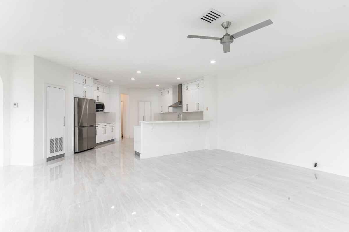 10879 Handel Place Boca Raton, FL 33498 - Photo 9 of 46 photo-2jpg