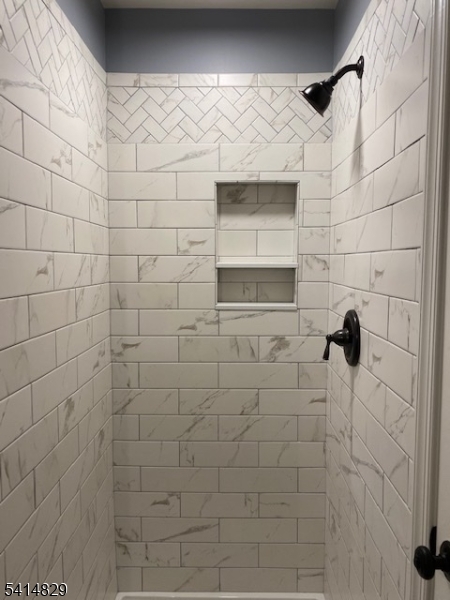 173 Riveredge Drive Chatham, NJ 07928 - Photo 7 of 11