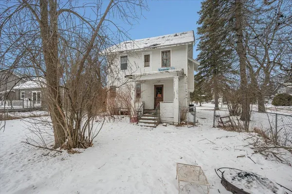 $190,000 | 701 East 4th Street, Superior, WI 54880