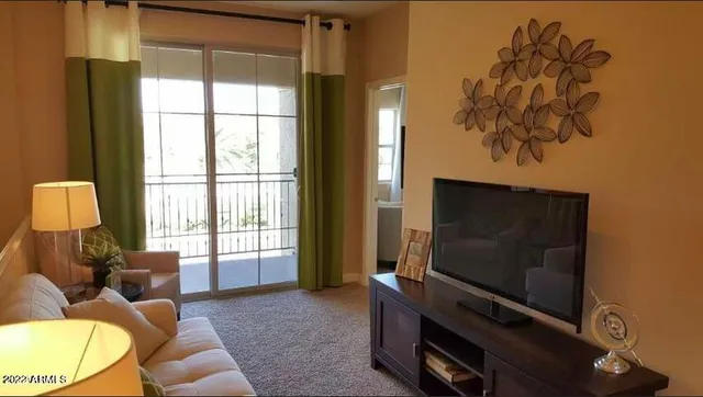 $2,100 | 1367 South Country Club Drive, Unit 1116, Mesa, AZ 85210