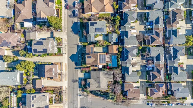 $1,854,000 | 405 Brockman Lane, Sonoma, CA 95476