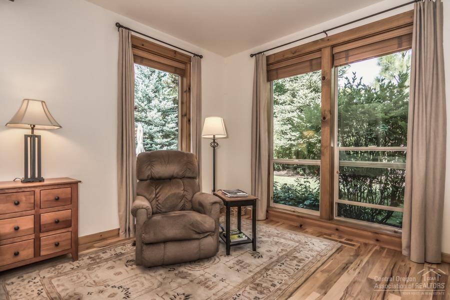 19505 Sugar Mill Loop Bend, OR 97702 - Photo 11 of 23 Reading nook in master suite.