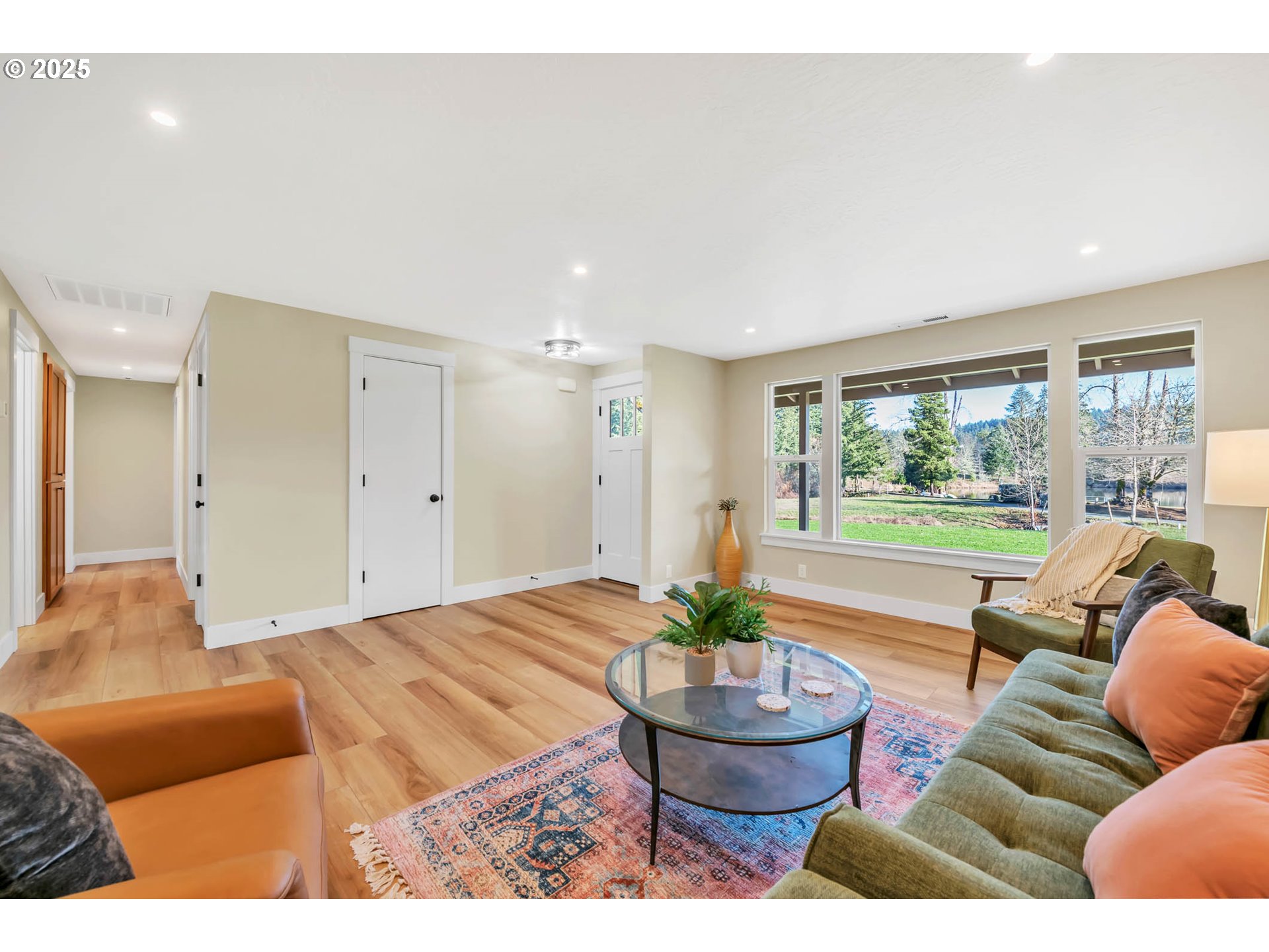 26860 Pickens Road Eugene, OR 97402 - Photo 11 of 48 Gallery Image 11