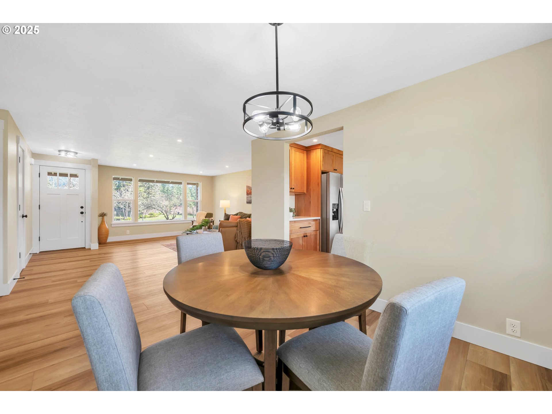 26860 Pickens Road Eugene, OR 97402 - Photo 13 of 48 Gallery Image 13