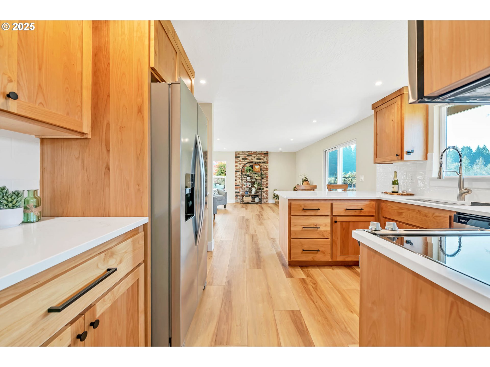 26860 Pickens Road Eugene, OR 97402 - Photo 17 of 48 Gallery Image 17