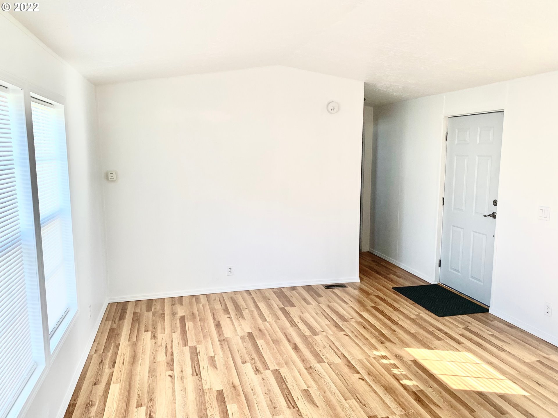 1413 Hawthorne Avenue, Unit 45 Reedsport, OR 97467 - Photo 4 of 18 Gallery Image 4