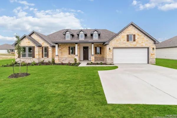 $449,990 | 20987 Pleasanton Road, San Antonio, TX 78264