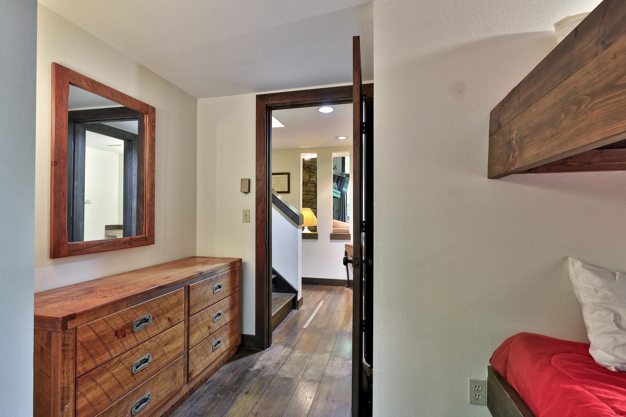 212 Falcon Loop Road East Rochester, VT 05767 - Photo 17 of 31 Gallery Image 17