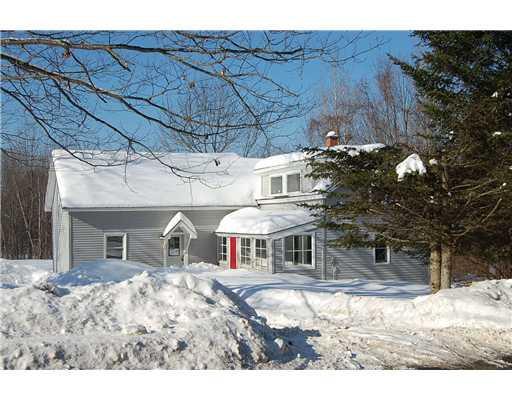31 Mayo Road Hampden, ME 04444 - Photo 1 of 14 Exterior Front.