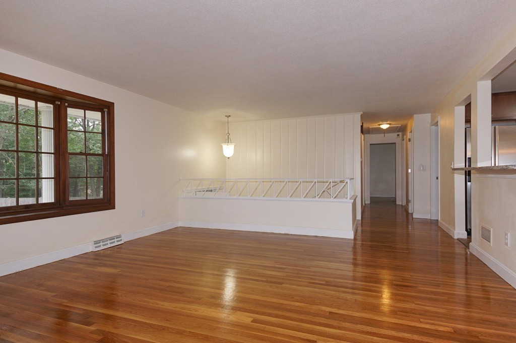34 Cherry Road Framingham, MA 01701 - Photo 9 of 27 Gallery Image 9