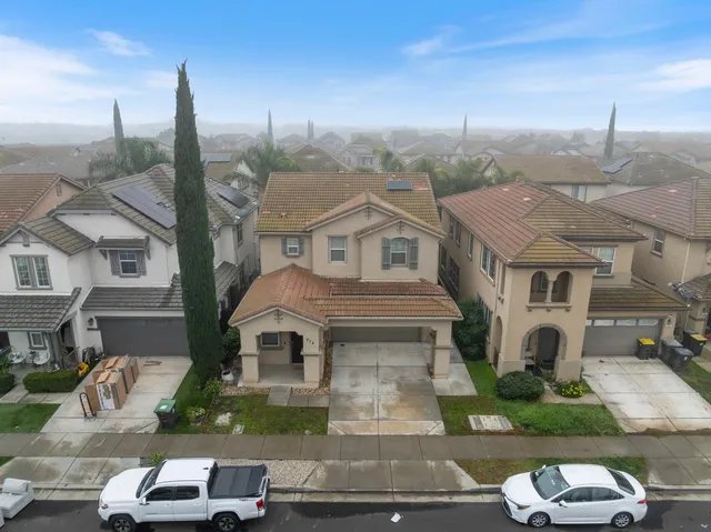 $665,000 | 274 Crescent Moon Drive, Lathrop, CA 95330