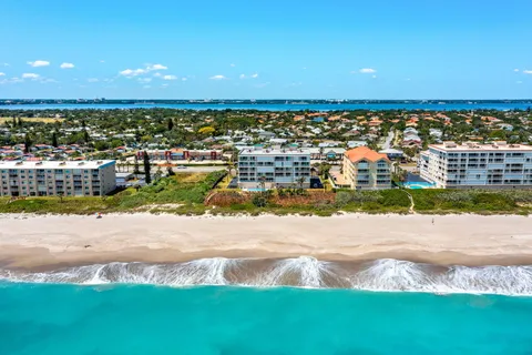 $649,000 | 1505 North Hwy A1A, Unit 304, Indialantic, FL 32903