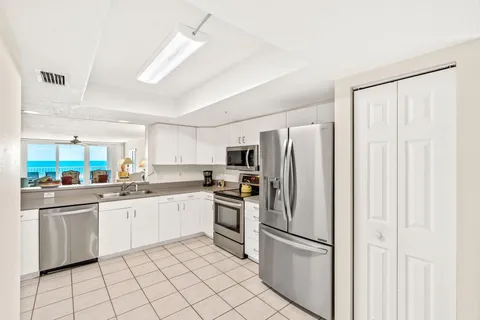 $649,000 | 1505 North Hwy A1A, Unit 304, Indialantic, FL 32903