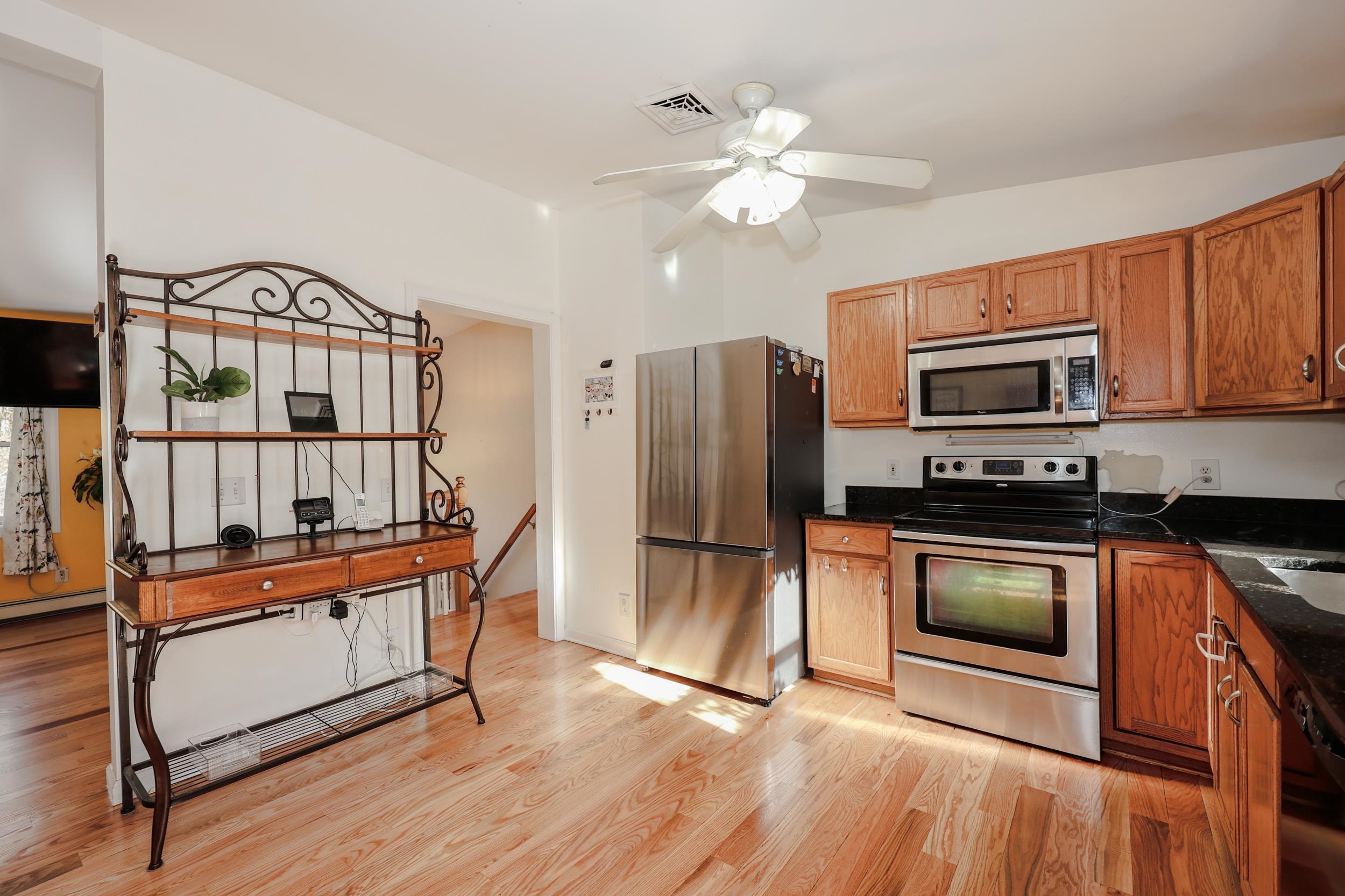 199 Raymond Road Deerfield, NH 03037 - Photo 10 of 58