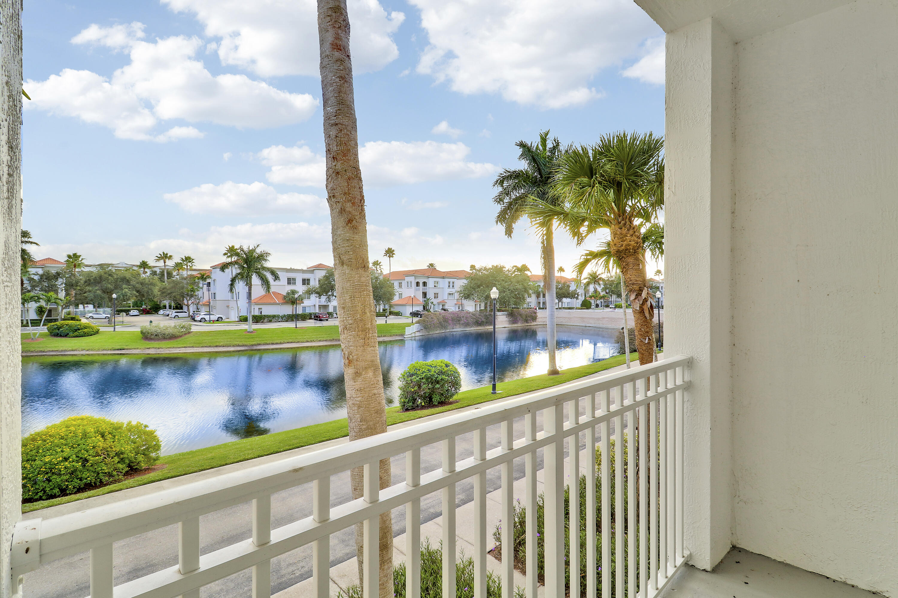 11033 Legacy Boulevard, Unit 203 Palm Beach Gardens, FL 33410 - Photo 23 of 31 Lake Views Bedroom