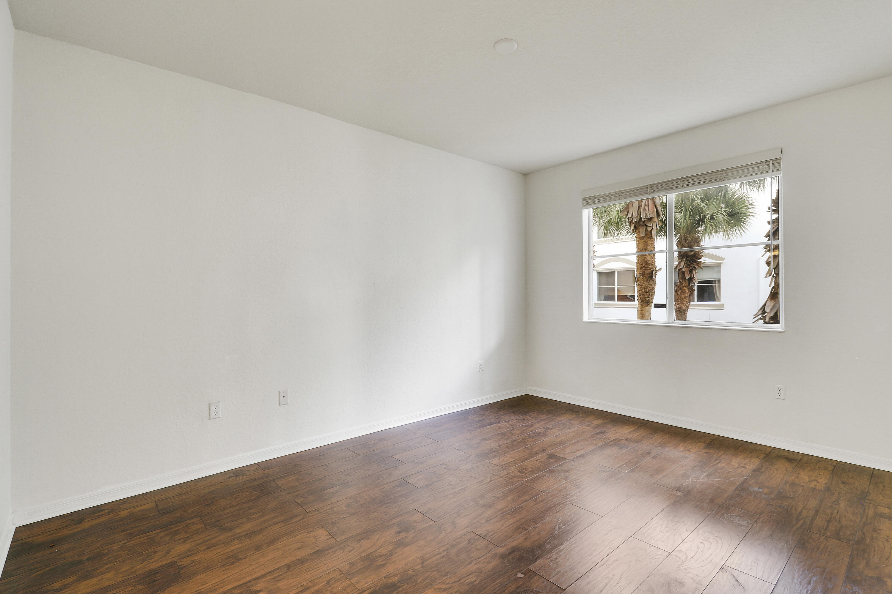 11033 Legacy Boulevard, Unit 203 Palm Beach Gardens, FL 33410 - Photo 24 of 31 Primary Suite