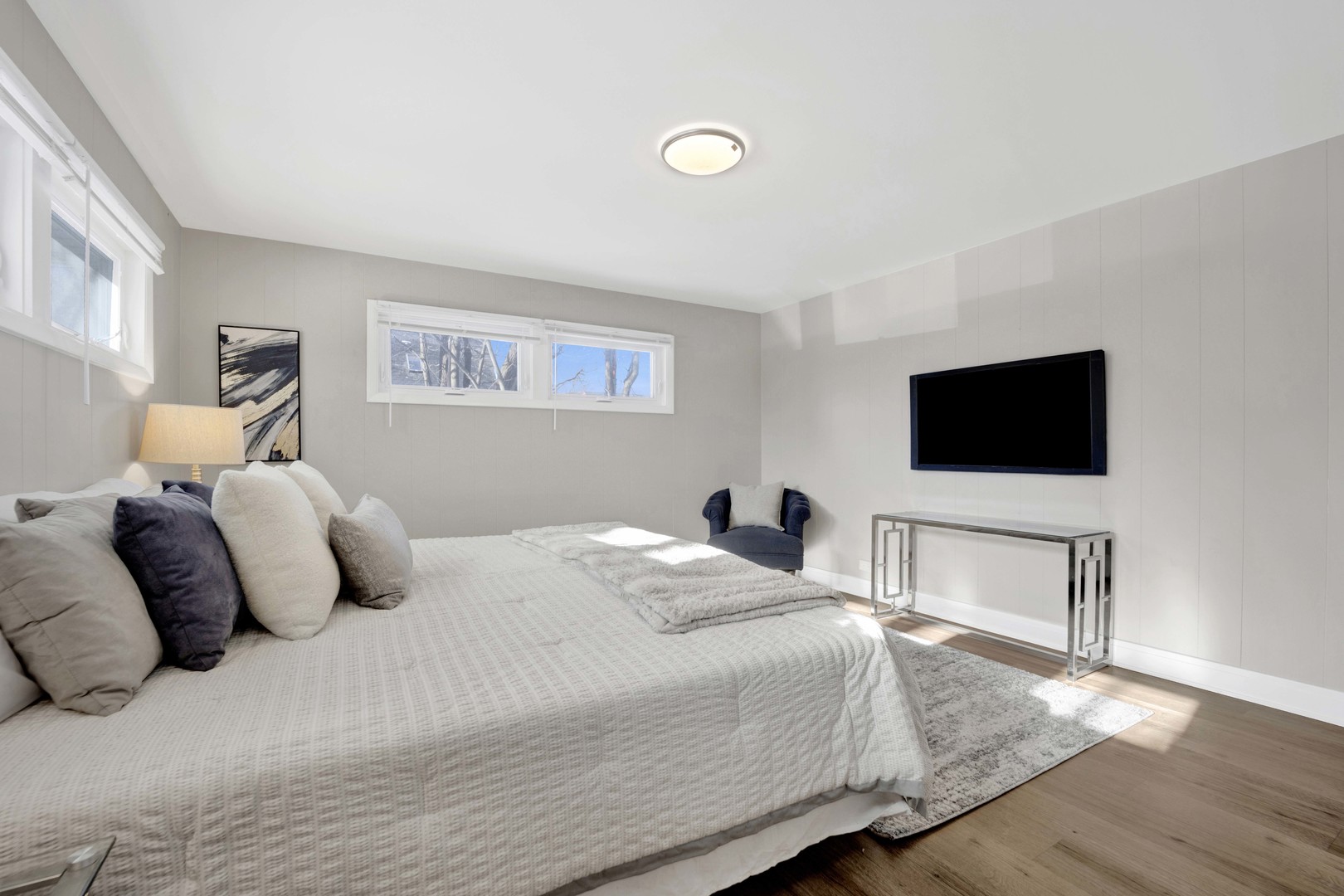 2011 Cleveland Street Evanston, IL 60202 - Photo 19 of 33