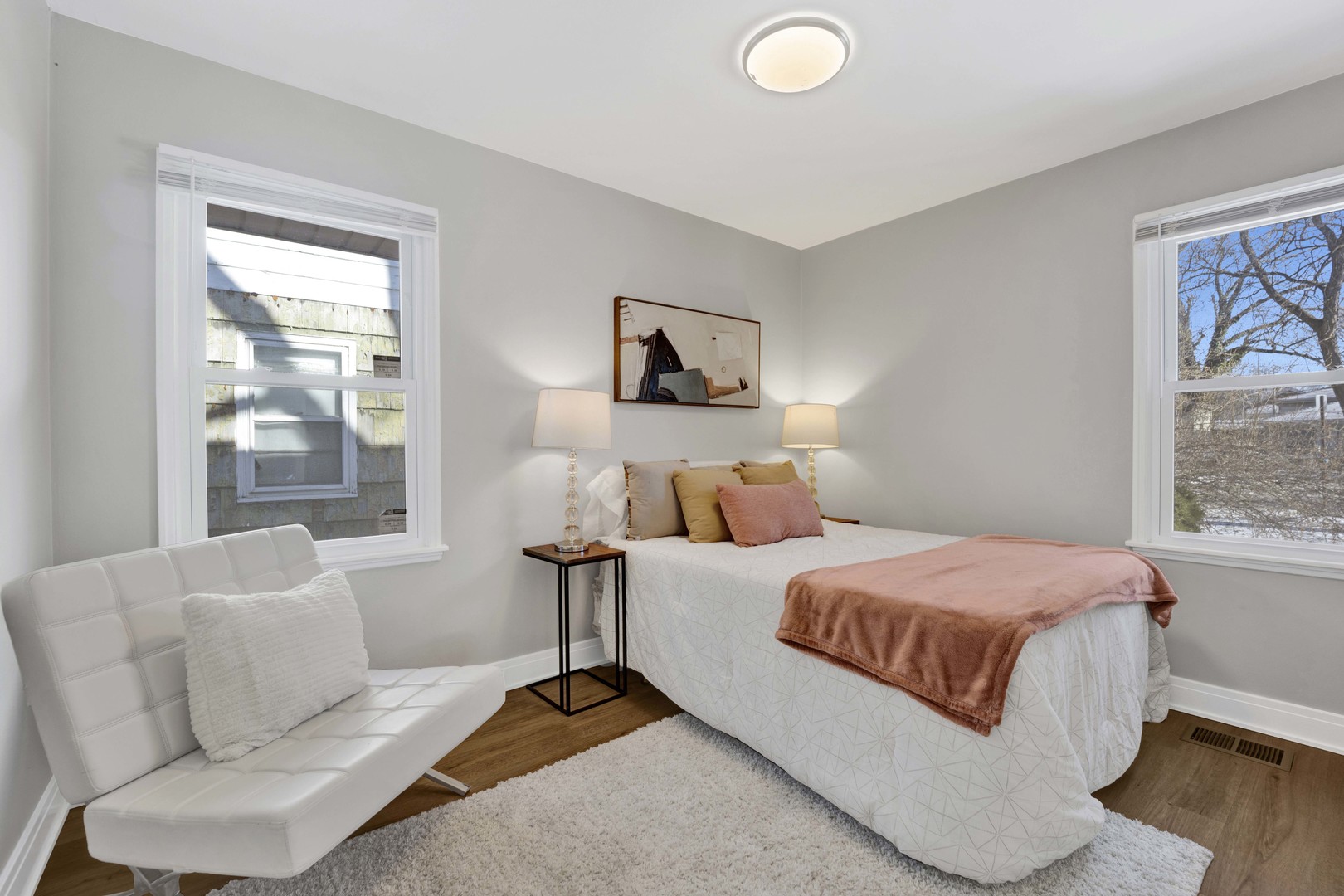 2011 Cleveland Street Evanston, IL 60202 - Photo 25 of 33