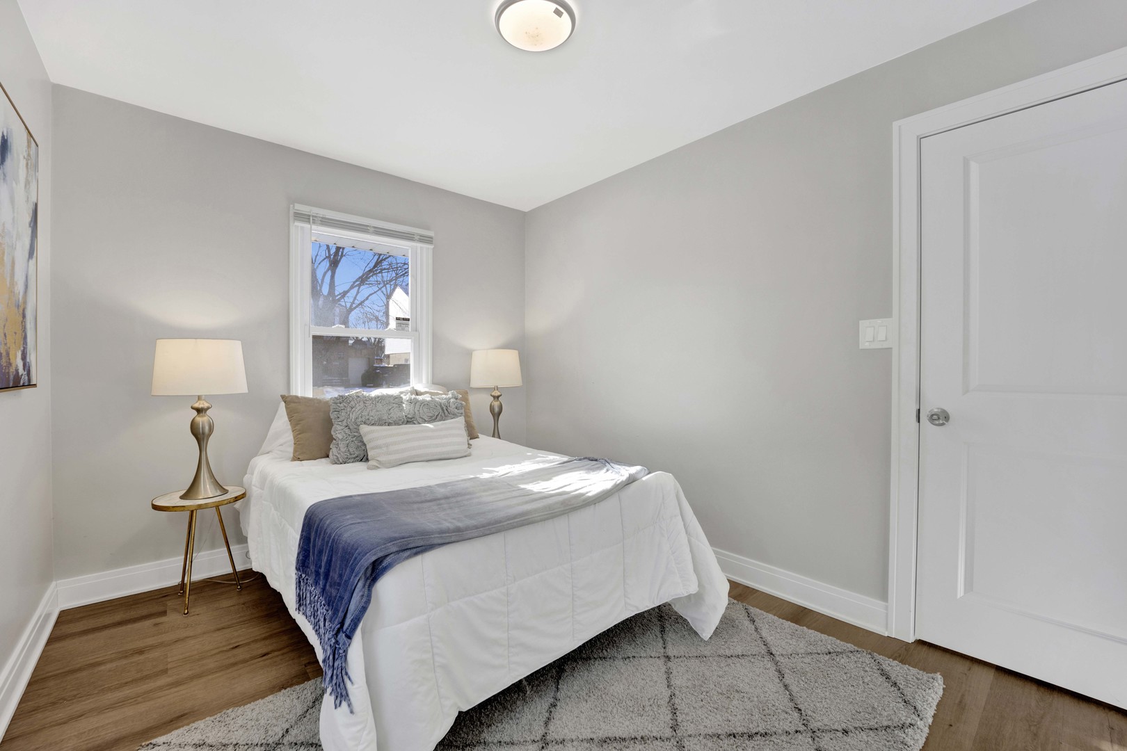 2011 Cleveland Street Evanston, IL 60202 - Photo 26 of 33