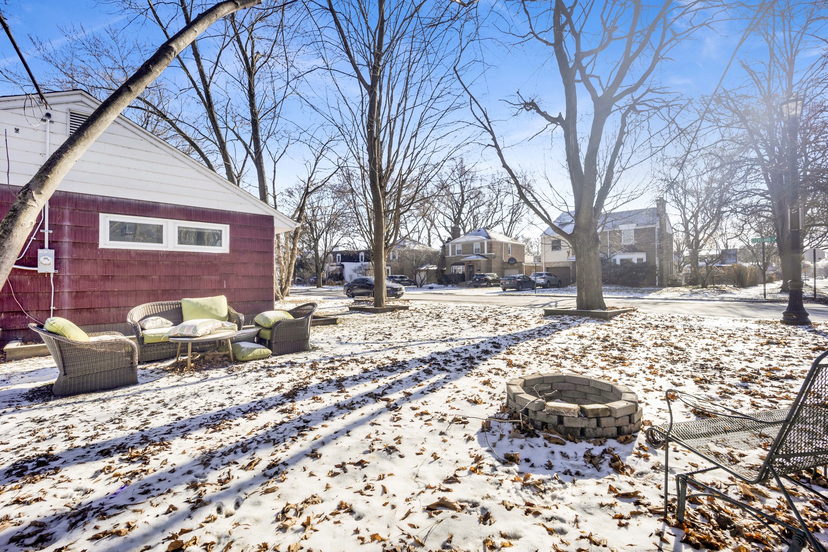 2011 Cleveland Street Evanston, IL 60202 - Photo 33 of 33