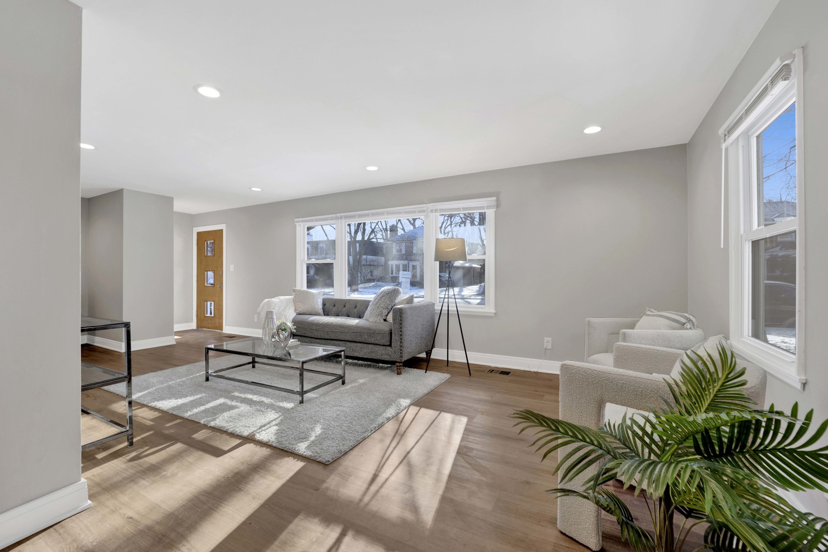 2011 Cleveland Street Evanston, IL 60202 - Photo 9 of 33