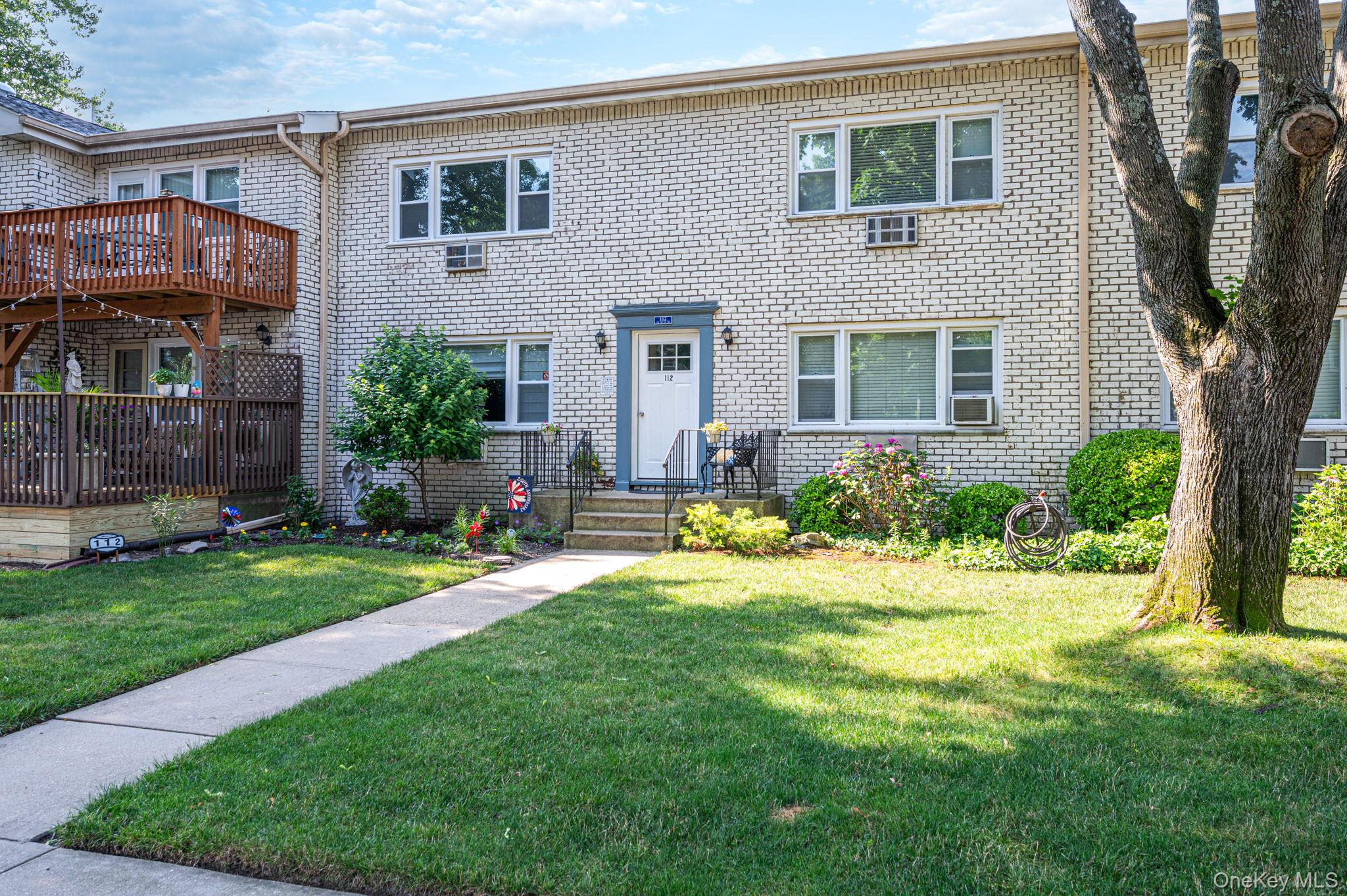 112 Cardinal Lane, Unit 2A Islip, NY 11751 - Photo 5 of 14 Gallery Image 5