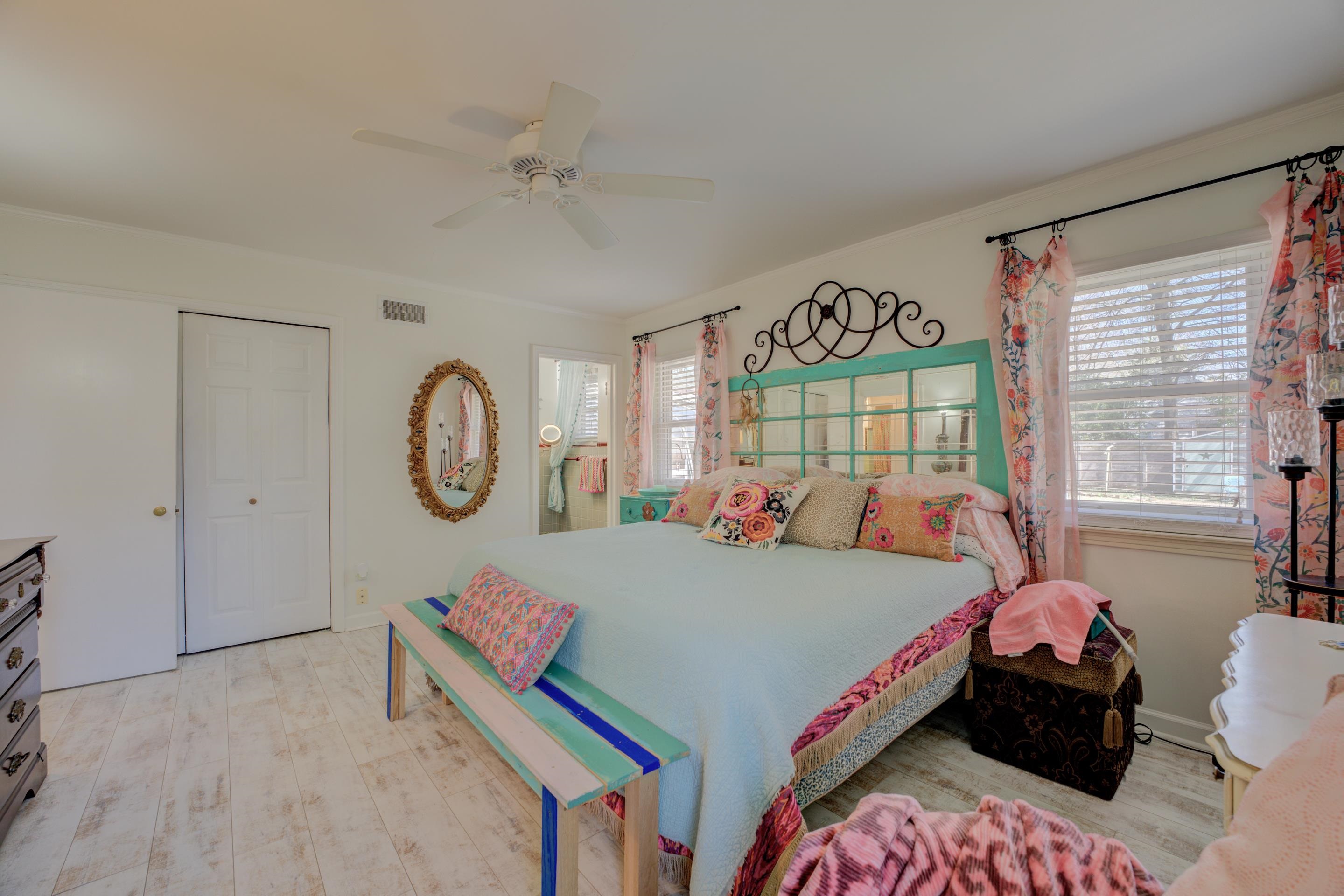 140 North Perkins Road Memphis, TN 38117 - Photo 17 of 25 a bedroom with a bed a dresser next to a window
