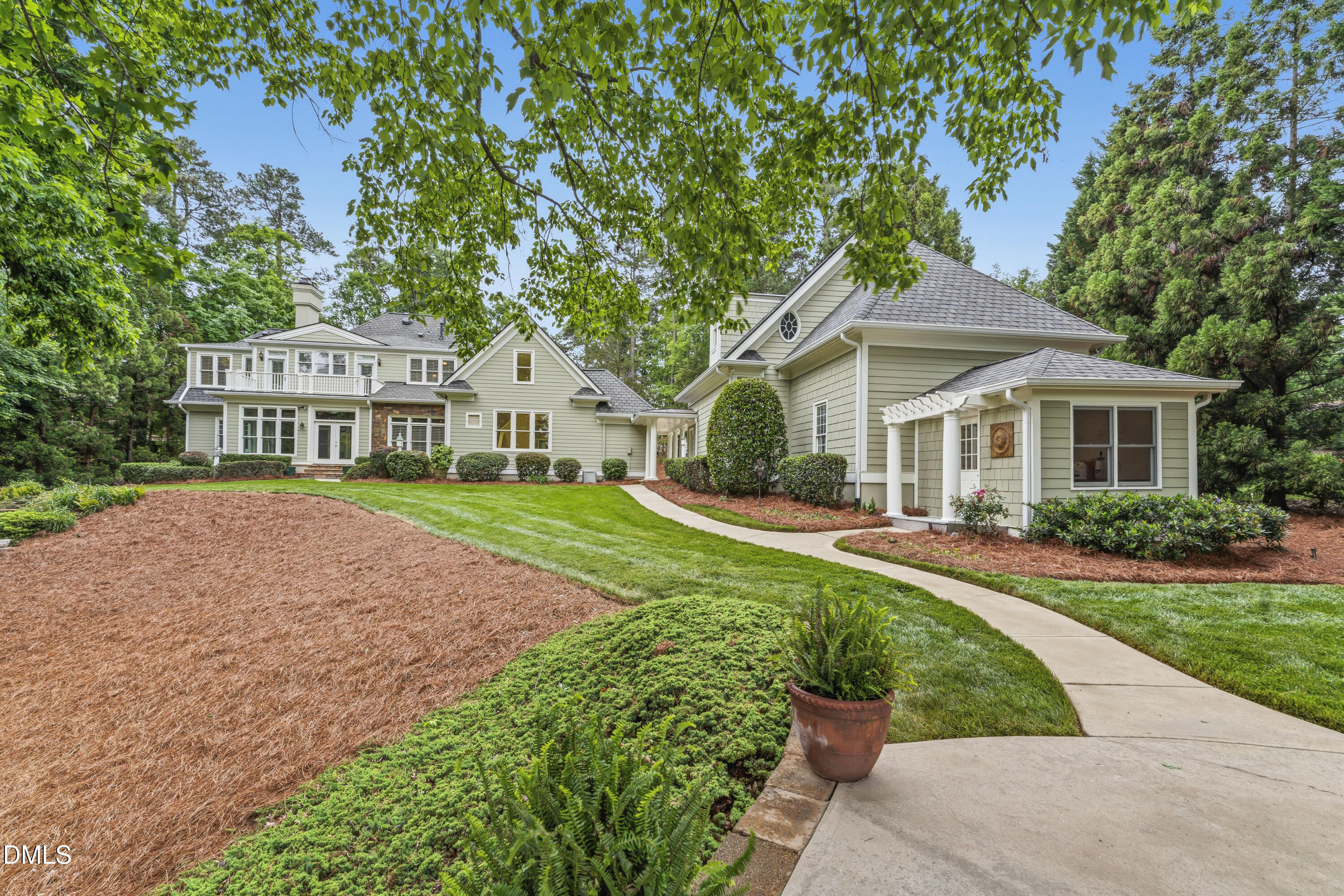 303 Pond Bluff Way Cary, NC 27513 - Photo 11 of 106 photos_high_resolution_DSC07482