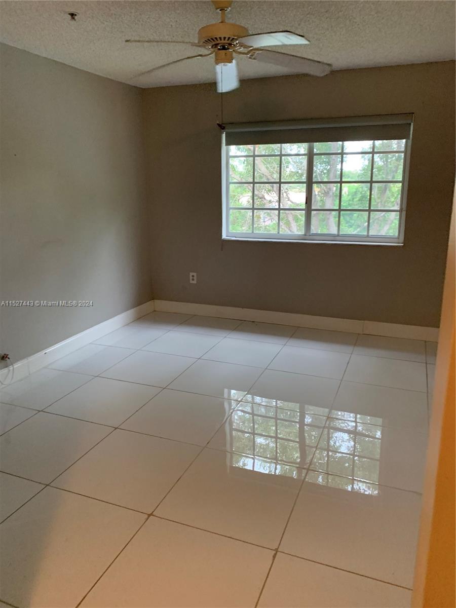 2011 Renaissance Boulevard, Unit 306 Miramar, FL 33025 - Photo 5 of 16 Gallery Image 5