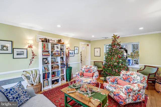 $4,595 | 3062 North Quincy Street, Arlington, VA 22207