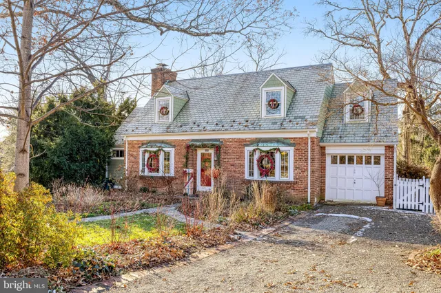 $4,595 | 3062 North Quincy Street, Arlington, VA 22207