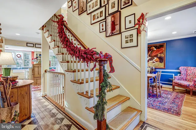 $4,595 | 3062 North Quincy Street, Arlington, VA 22207