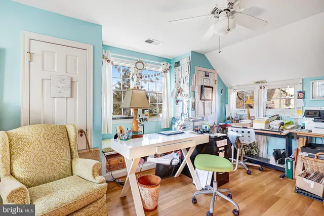 $4,595 | 3062 North Quincy Street, Arlington, VA 22207