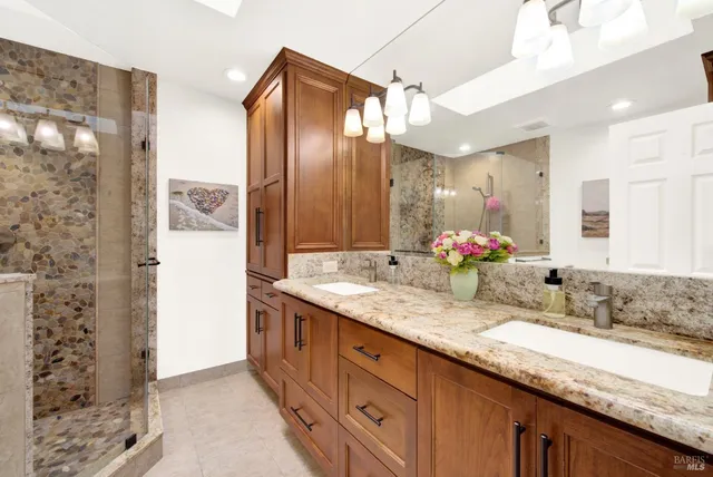 $779,900 | 318 Kilgarvan Court, Vacaville, CA 95688