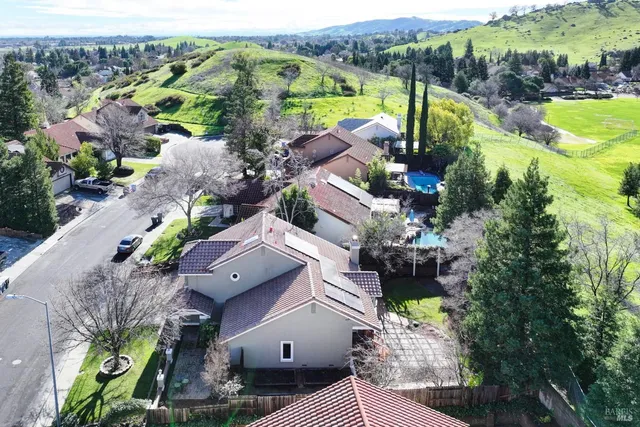 $779,900 | 318 Kilgarvan Court, Vacaville, CA 95688