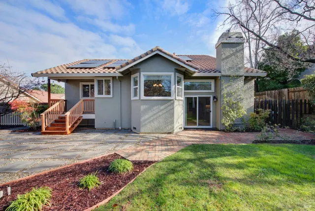 $779,900 | 318 Kilgarvan Court, Vacaville, CA 95688