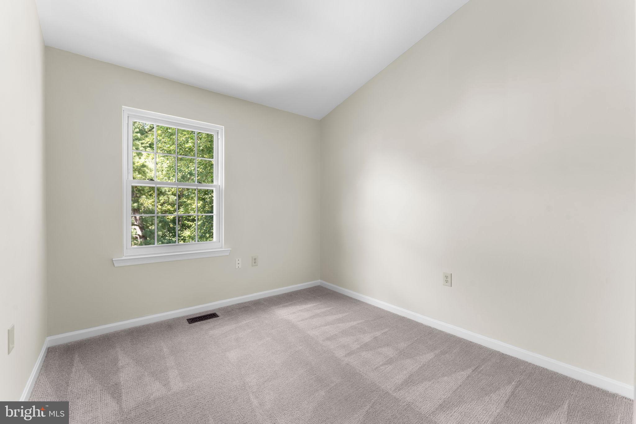 5128 Spring Branch Boulevard Dumfries, VA 22025 - Photo 36 of 60 Upstairs bedroom #2