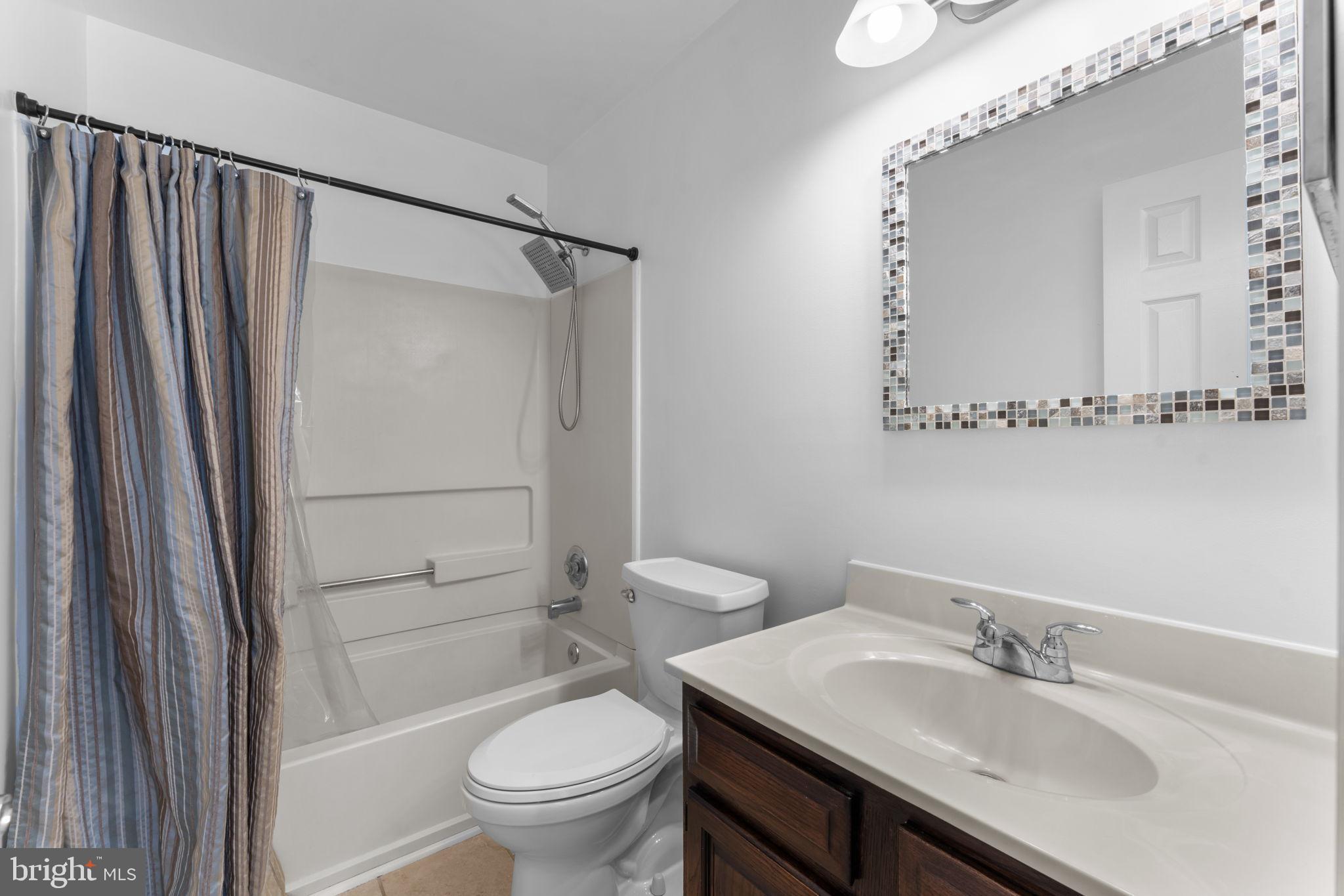 5128 Spring Branch Boulevard Dumfries, VA 22025 - Photo 39 of 60 Upstairs full bathroom;.