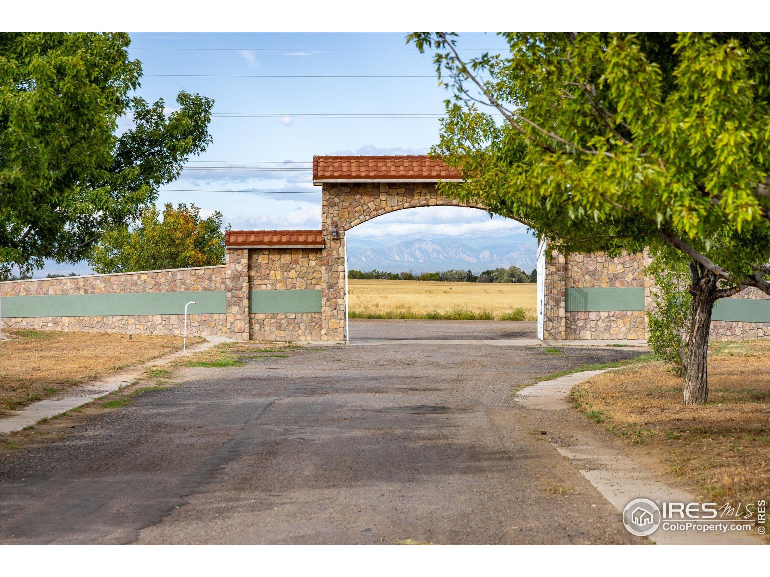 13400 Harvest Road Commerce City, CO 80022 - Photo 10 of 50 a view of a garden