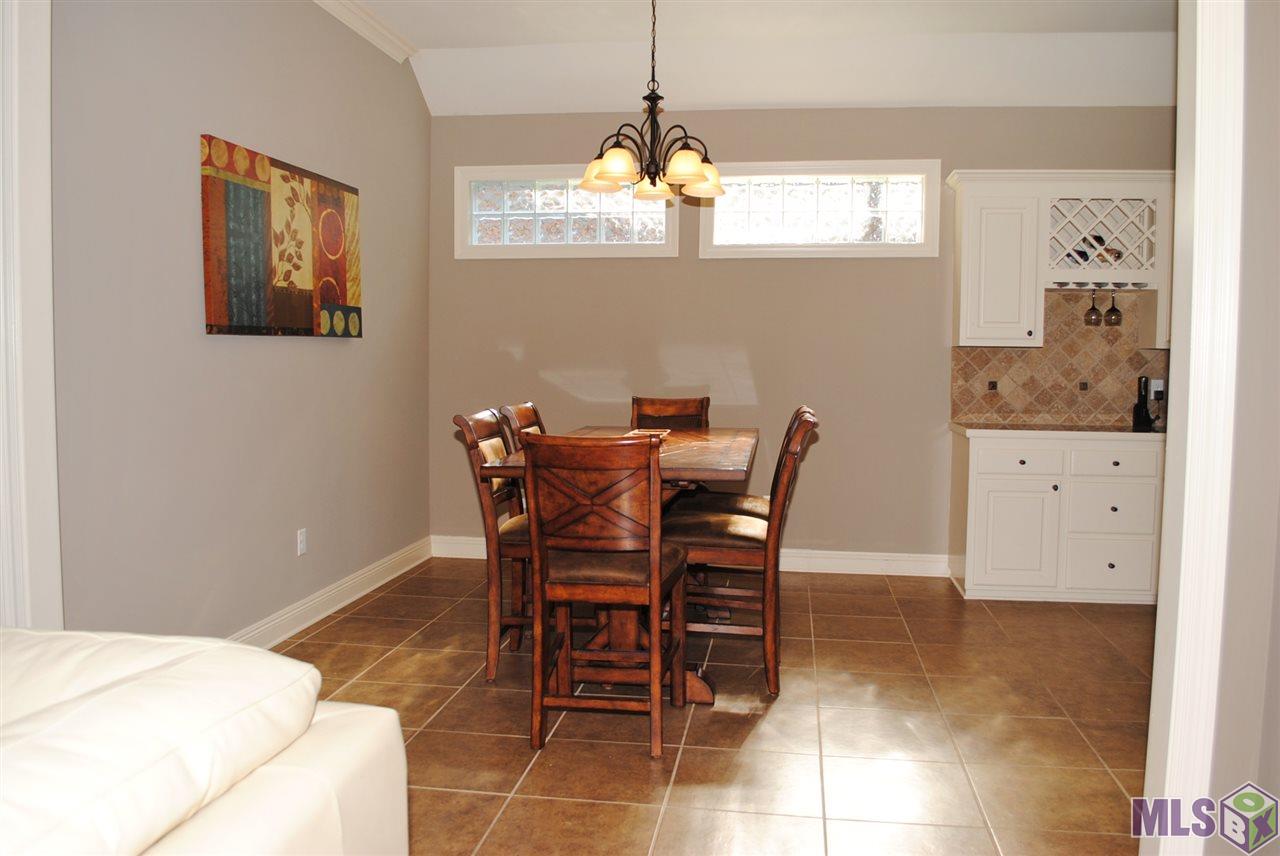 10675 Springtree Avenue Baton Rouge, LA 70810 - Photo 8 of 22 Gallery Image 8