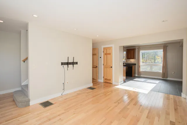 $470,000 | 189 Middle Street, Farmington, ME 04938