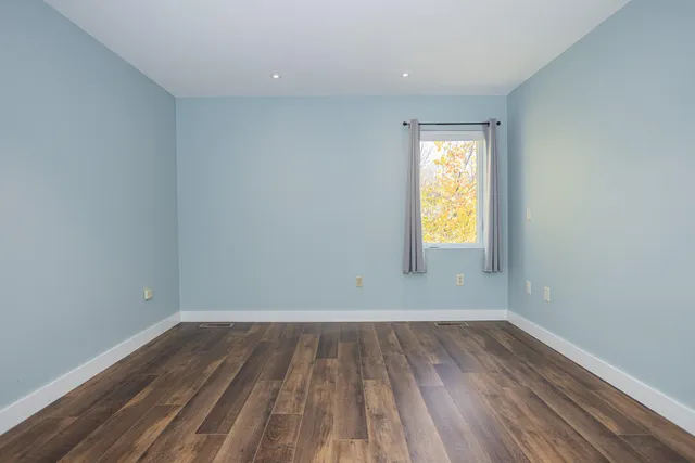 $470,000 | 189 Middle Street, Farmington, ME 04938