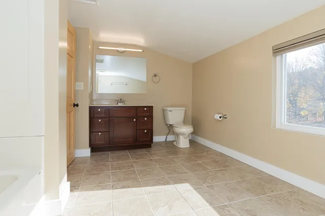 $470,000 | 189 Middle Street, Farmington, ME 04938