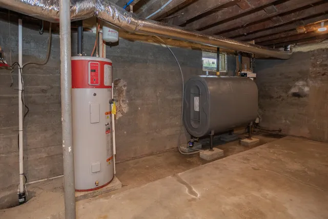 $470,000 | 189 Middle Street, Farmington, ME 04938