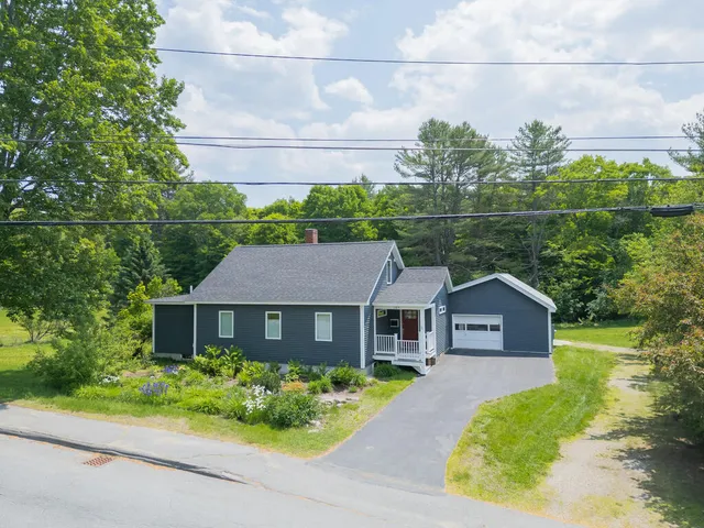 $470,000 | 189 Middle Street, Farmington, ME 04938