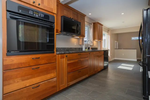 $470,000 | 189 Middle Street, Farmington, ME 04938