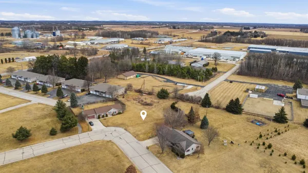 $49,900 | Mckinley Avenue, Unit 9, Clintonville, WI 54929