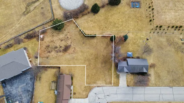 $49,900 | Mckinley Avenue, Unit 9, Clintonville, WI 54929