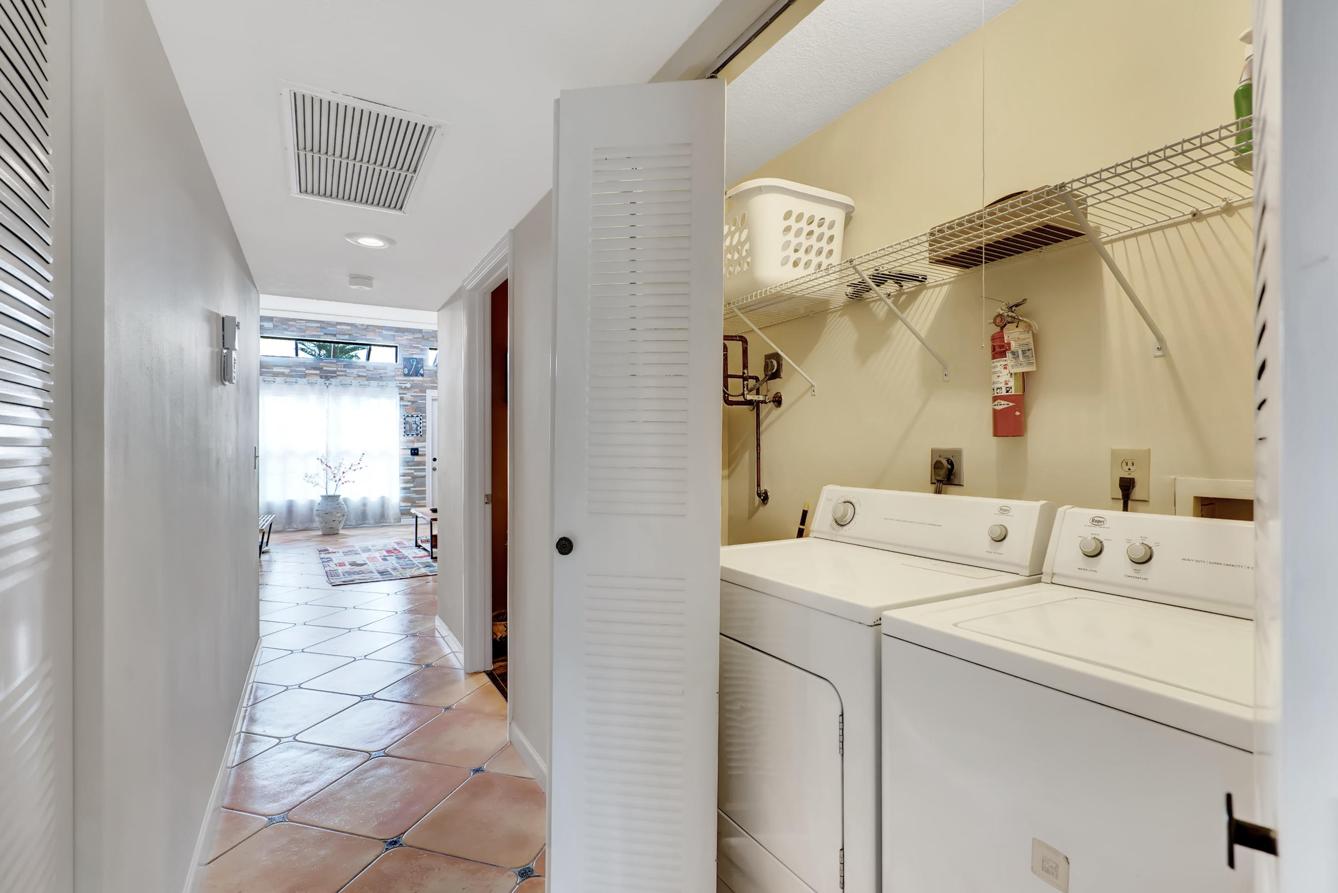 5170 Nesting Way, Unit B Delray Beach, FL 33484 - Photo 21 of 24 DSC01988